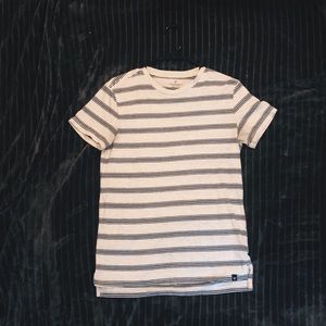 Men’s Small American Eagle Stripped Tee